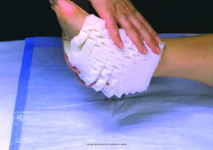 3M 1560M Reston Foam Self Adhering Pad Dressing, 7/16 inch think, 8" x 12", Box of 10