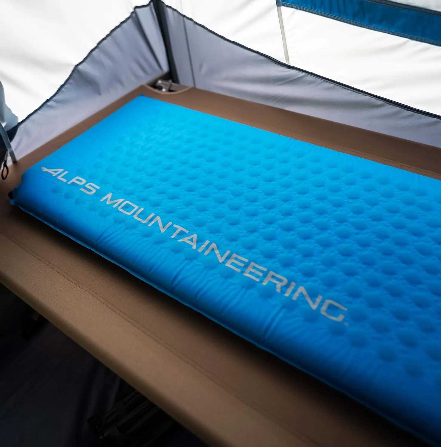 ALPS Mountaineering Flexcore Self-Inflating Air Pad