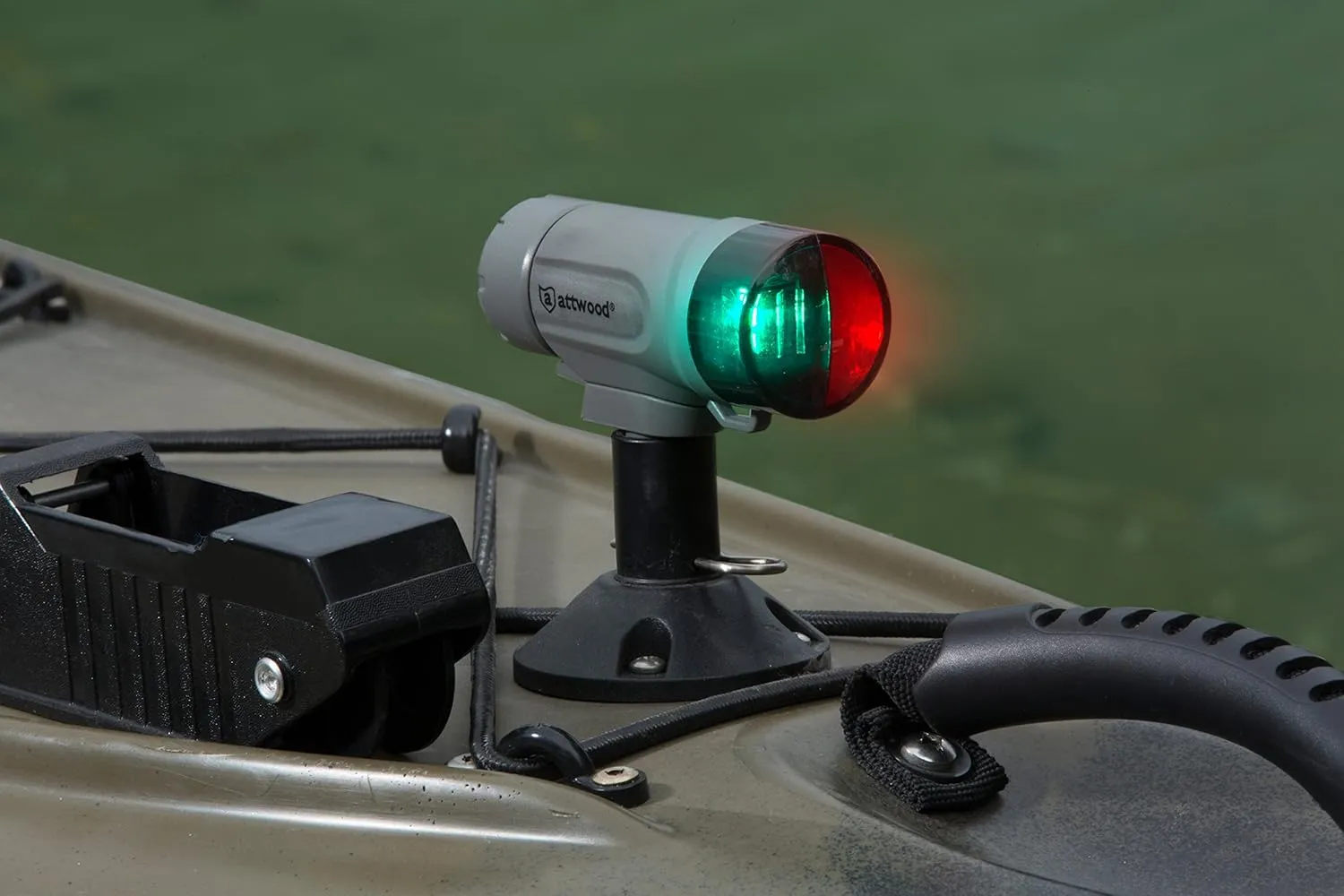 Attwood 14194-7 Portable Navigation Light