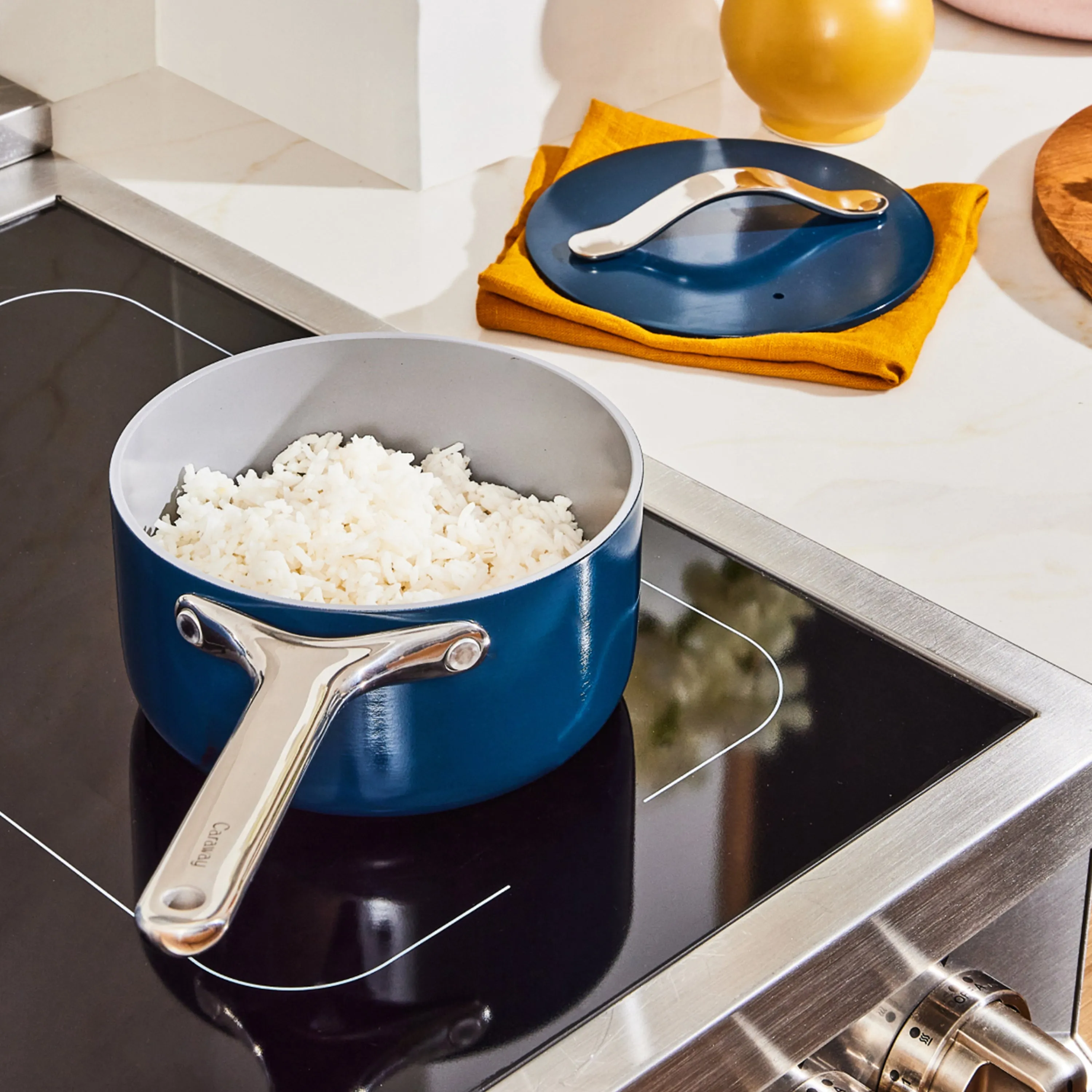 Ceramic Sauce Pan with Lid, 1.75 qt