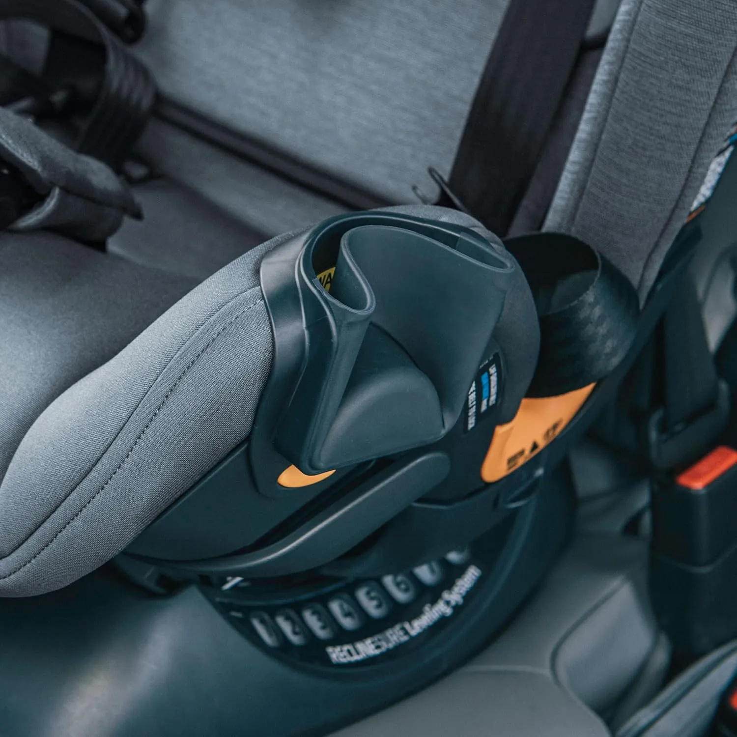 Chicco Chicco OneFit™ LX ClearTex® All-in-One Car Seat with LeverLock® Installation, Slim Design, Convertible Car Seat, Seat for Infants and Children 5-100 lbs | Lupine/Purple