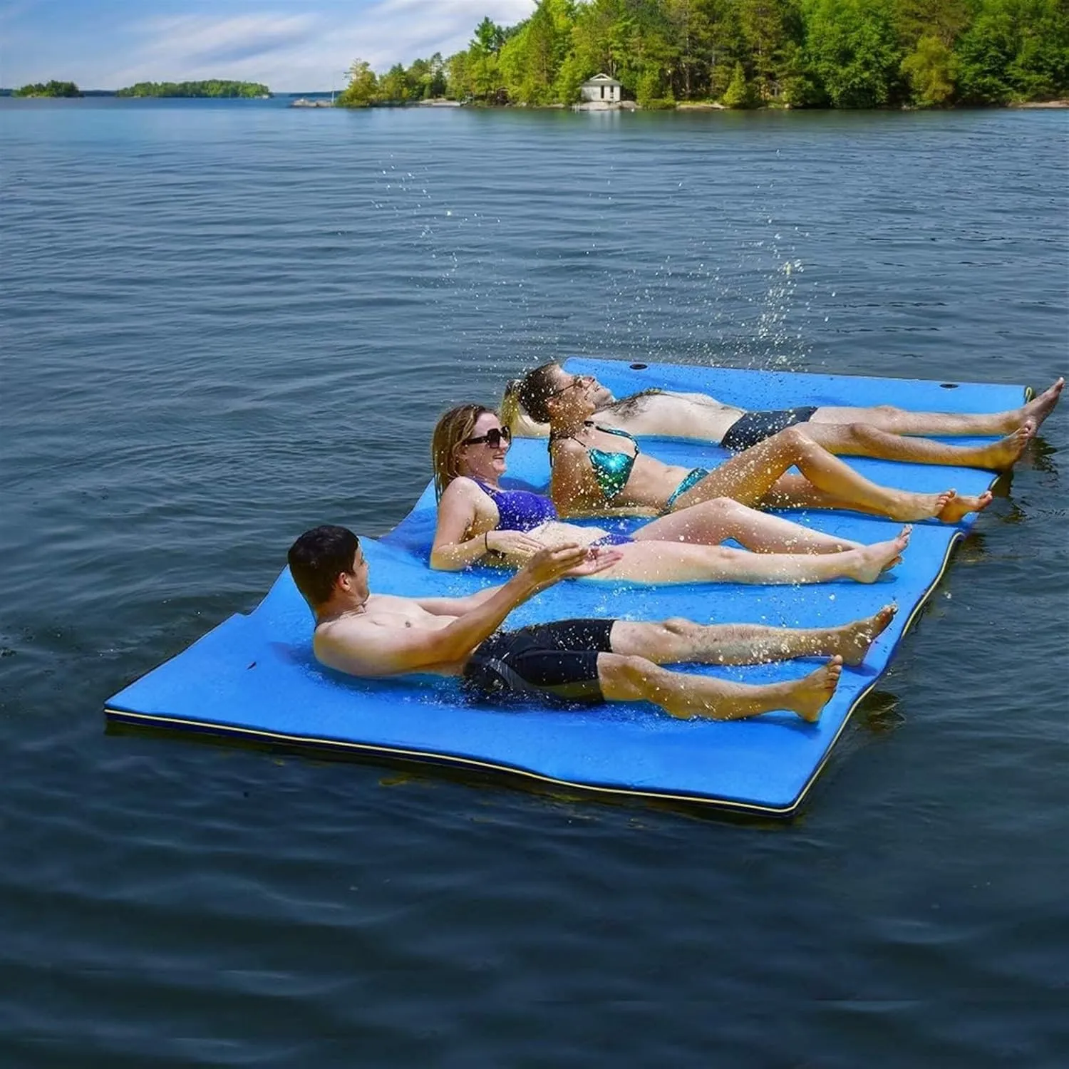 DARZYS Floating Water Mat, Floating Mat, Water Trampoline, Tear-Resistant XPE Foam Mat for Lake, Beach, Ocean(Blue,5.5mx1.8mx2.2cm)