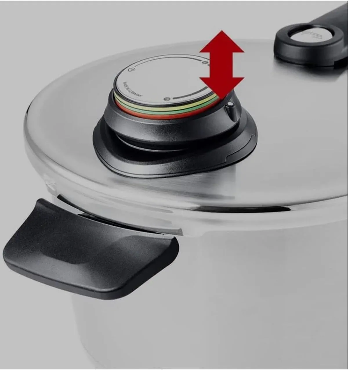 Fissler Vitavit Premium Pressure Cooker with Steamer Insert, 6.3 Quart