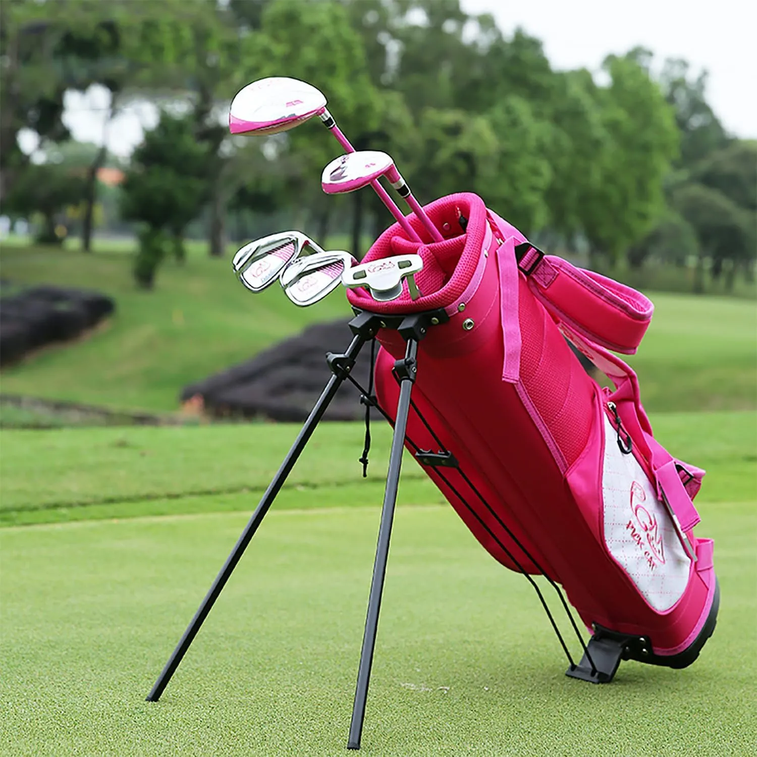 Golf Clubs Package Set, 5-Pack Golf Club Set for Beginners with Bracket Bag   Club Head Cover, Wide Impact Surface and Anti-Slip Shock Absorbing Grip, Low Center of Gravity Design for Child