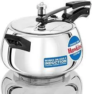 HAWKINS CONTURA STAINLESS STEEL COOKER 3LT