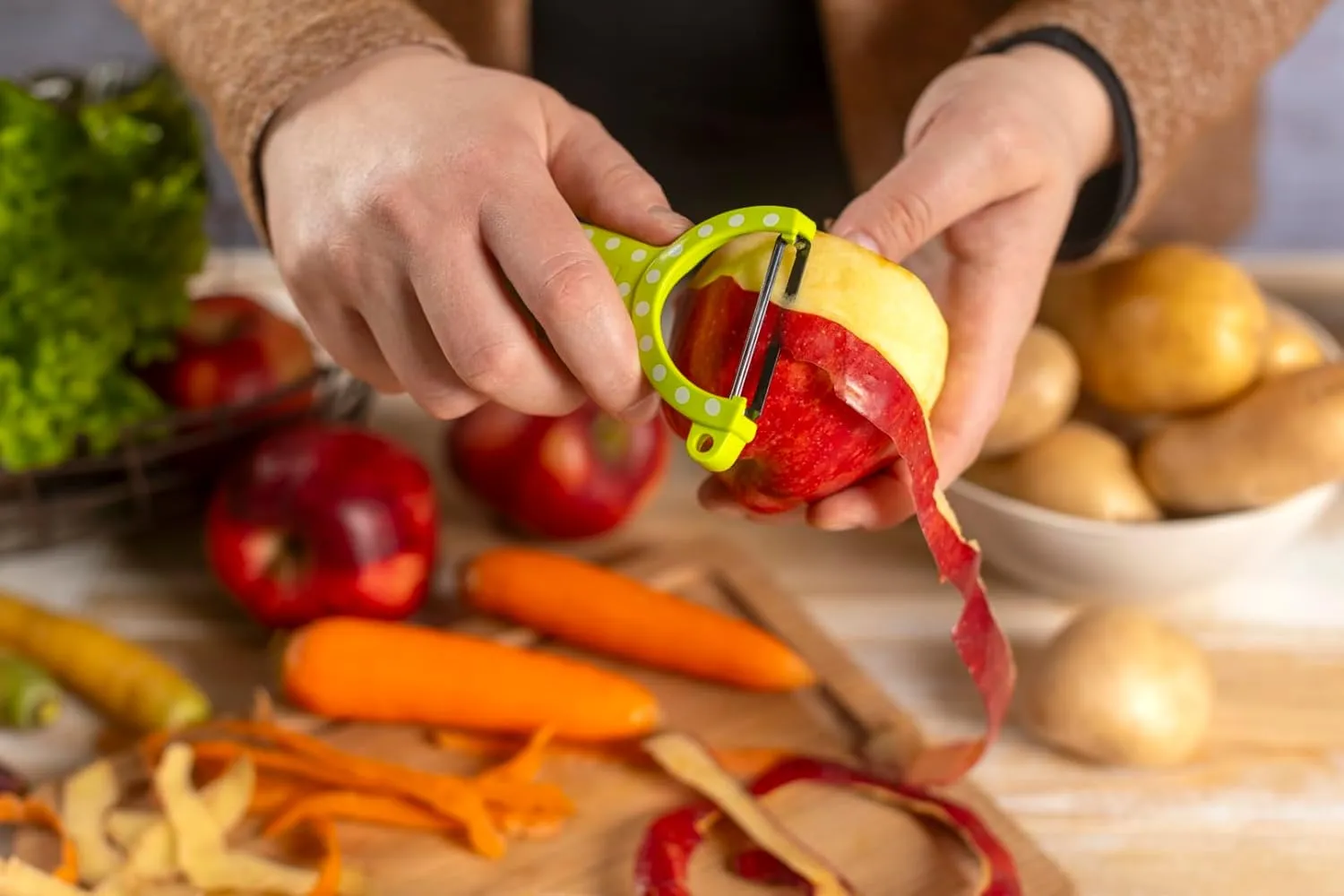 KUHN RIKON Polka Dot Swiss Peeler, Set of 3, Red/Yellow/Black