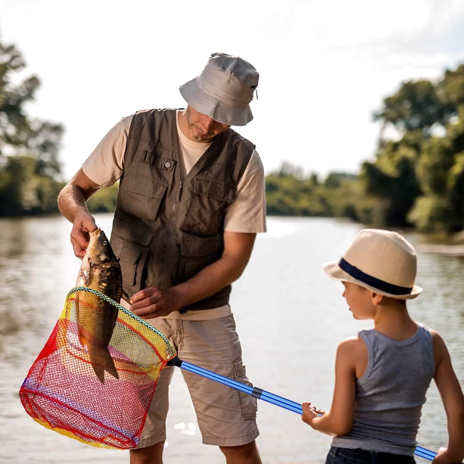 PLUSINNO Kids Fishing Net, Telescopic Lightweight Landing Net with Aluminum Pole Handle and Nylon Mesh, Catch and Release Butterfly Net for Kids Youth Outdoor