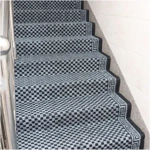 Self-Adhesive Stair Treads Carpet, Full Roll Anti-Collision Stair Pads, Anti Slip Floor Mat, Children Elders Pets Friendly Protection Rug, Home Staircase Decoration Pad (Color : Black, Size