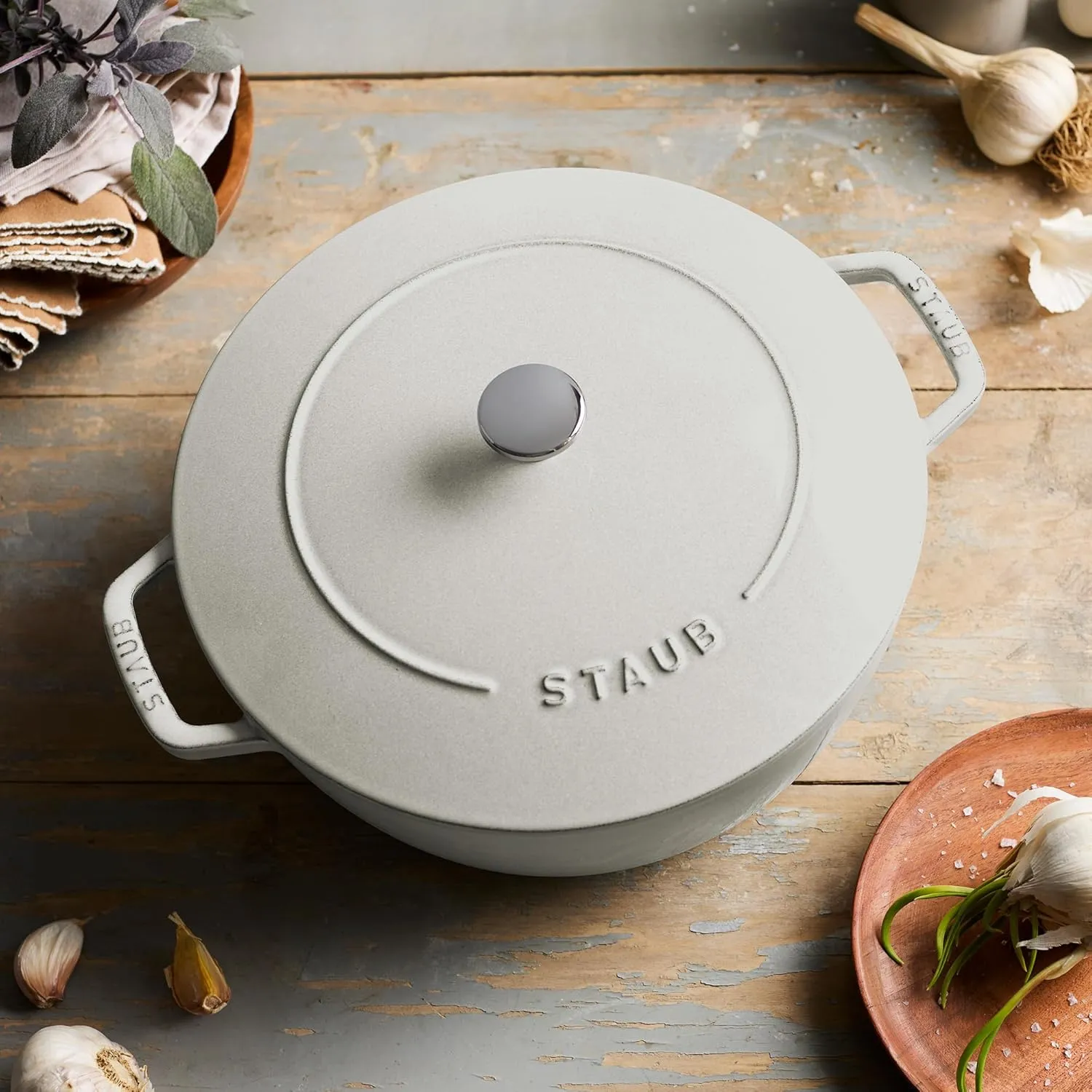 Staub Cast Iron Essential French Oven, Dutch Oven, 5-quart, serves 5-6, Made in France - White Truffle